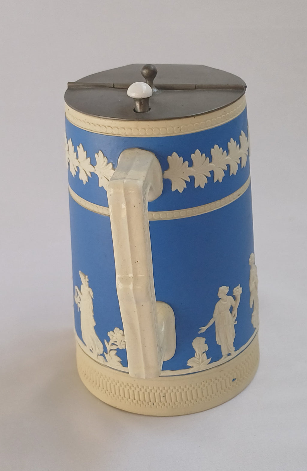 Copeland Latespode Jasperware neoclassical blue and white jug handle