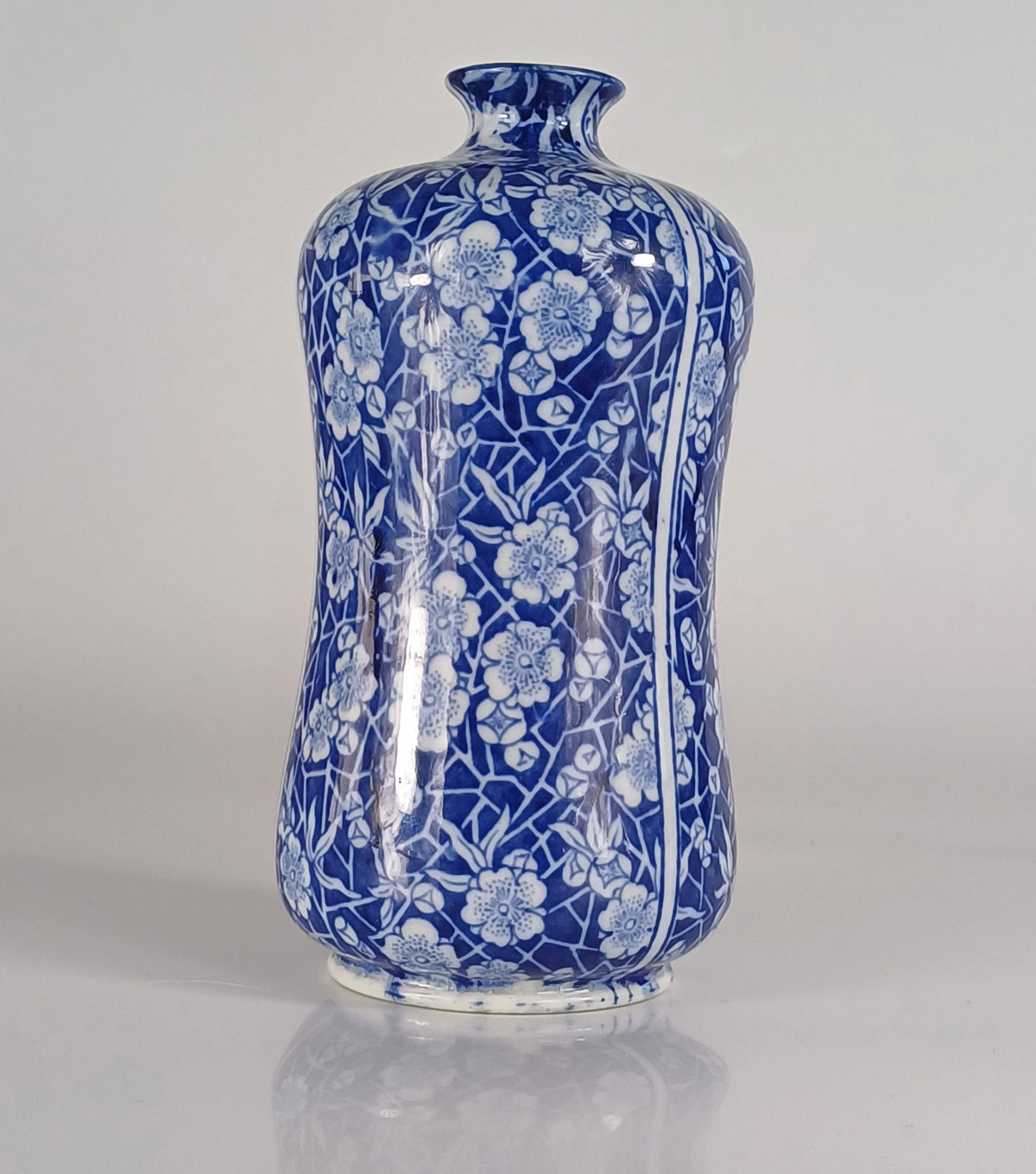 Wilkinson Ltd Blue & White Floral Vase c1910