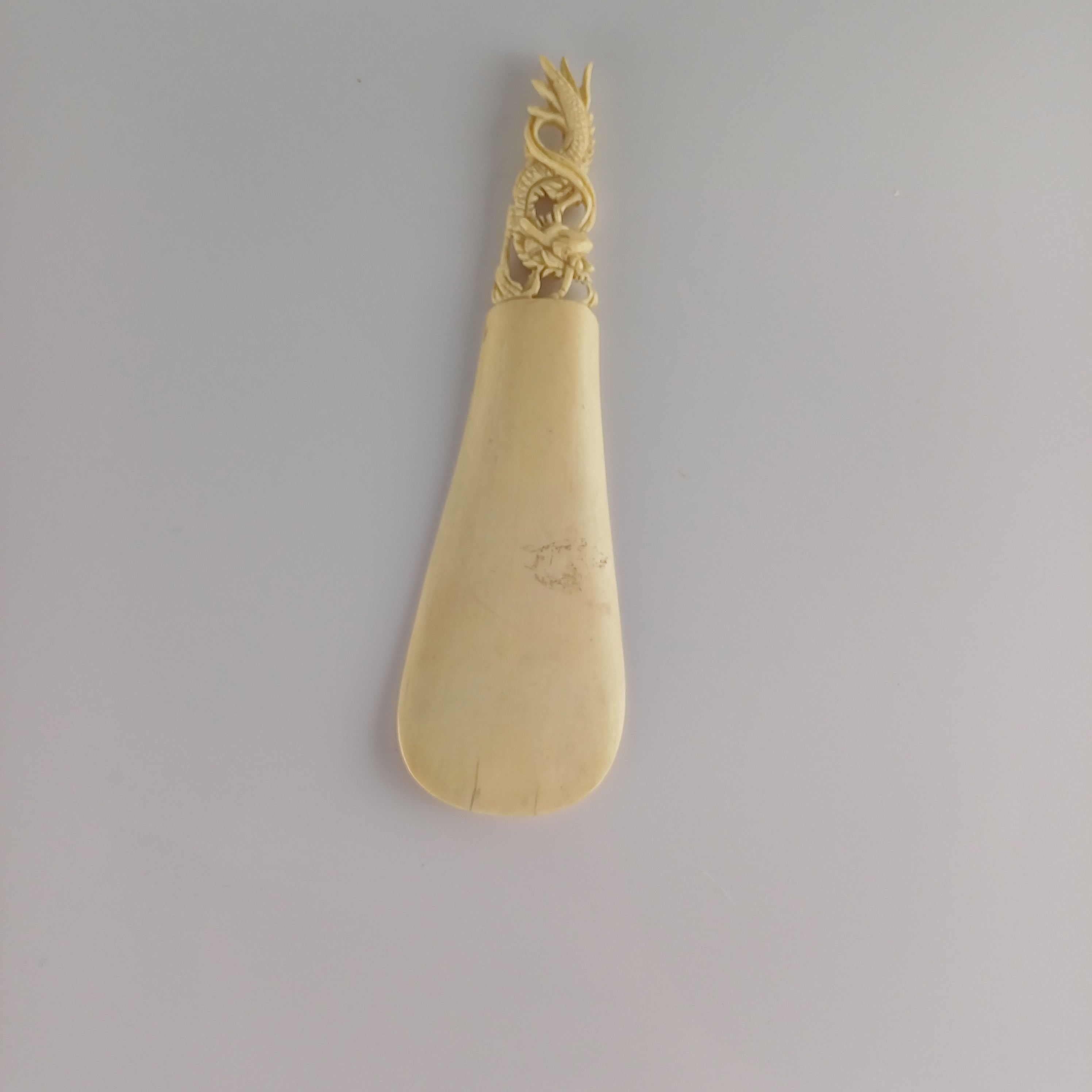 Late 19th Century Bone shoe horn